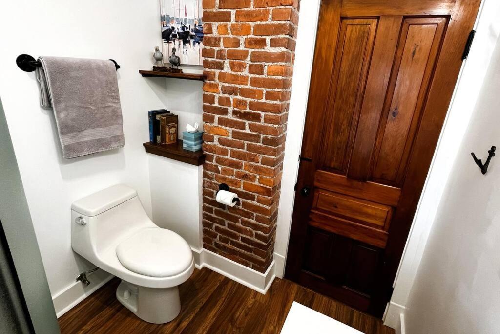Fiesinger House - Private 3-Bd Unit In Historic Home, Downtown Sandusky Exterior foto