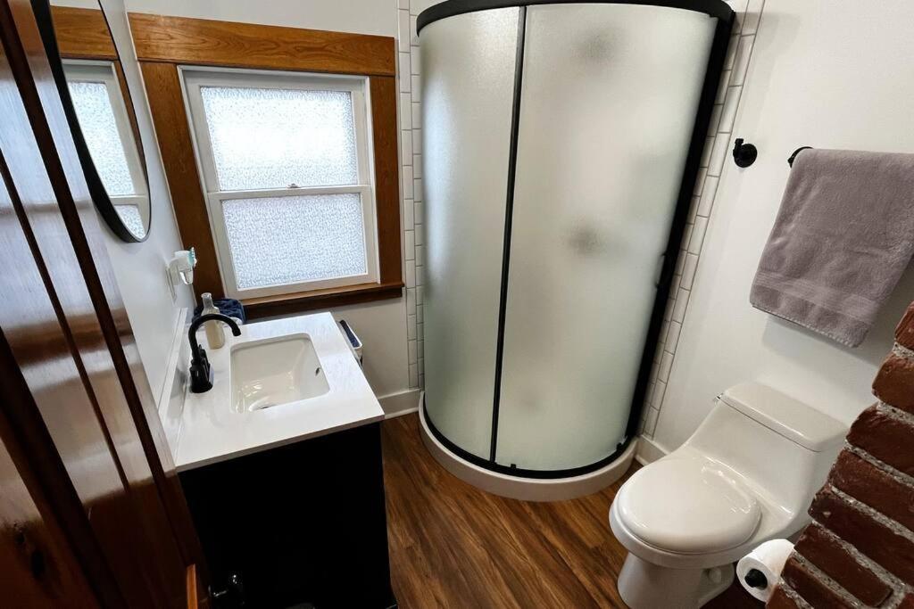 Fiesinger House - Private 3-Bd Unit In Historic Home, Downtown Sandusky Exterior foto